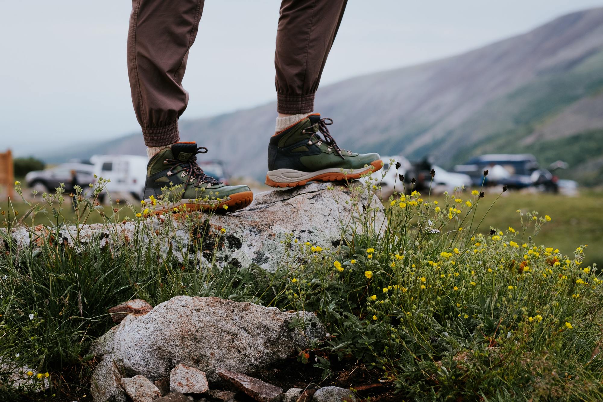 090123_Horizon-Foot-Ankle-Blog-Image_How-to-Choose-the-Right-Pair-Hiking-Boots-scaled